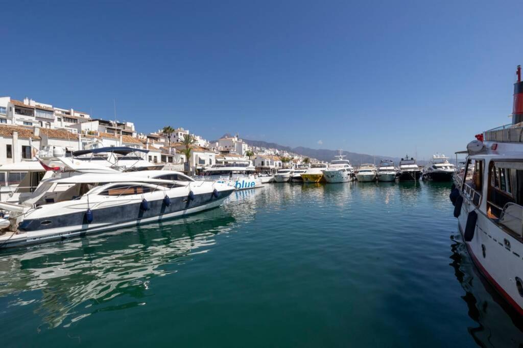 Puerto Banus Second Line, Luxury Apartement Marbella Exteriör bild