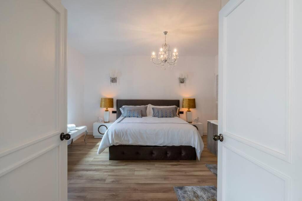 Puerto Banus Second Line, Luxury Apartement Marbella Exteriör bild